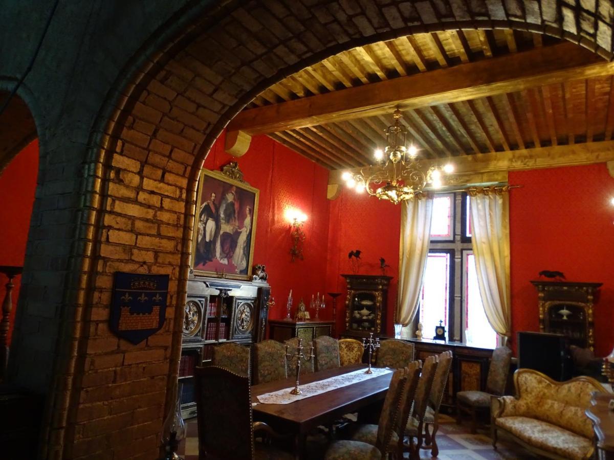 Saint-Etienne-sur-Usson Chateau De La Forie מראה חיצוני תמונה